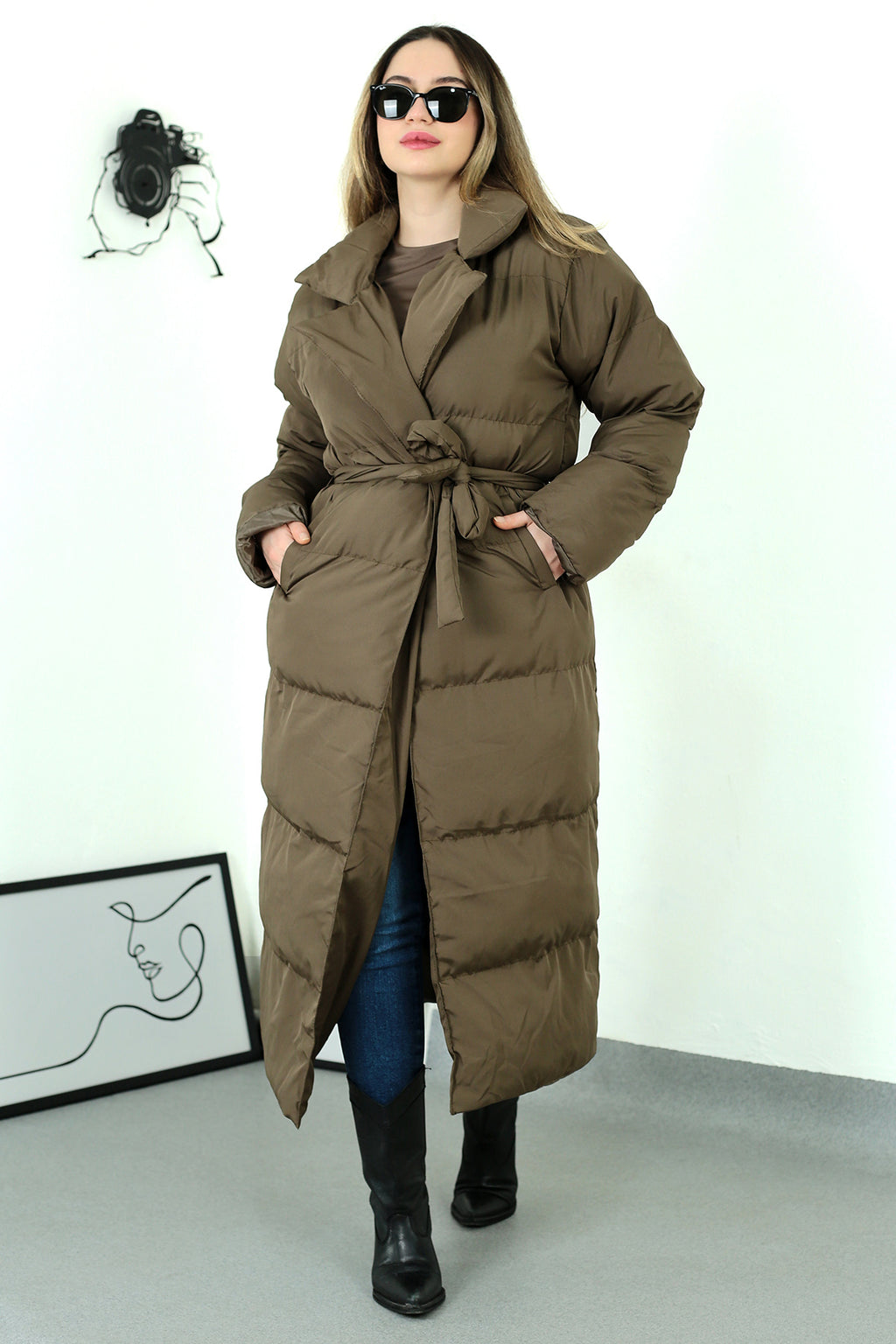 BAYAN ŞİŞME UZUN MONT
