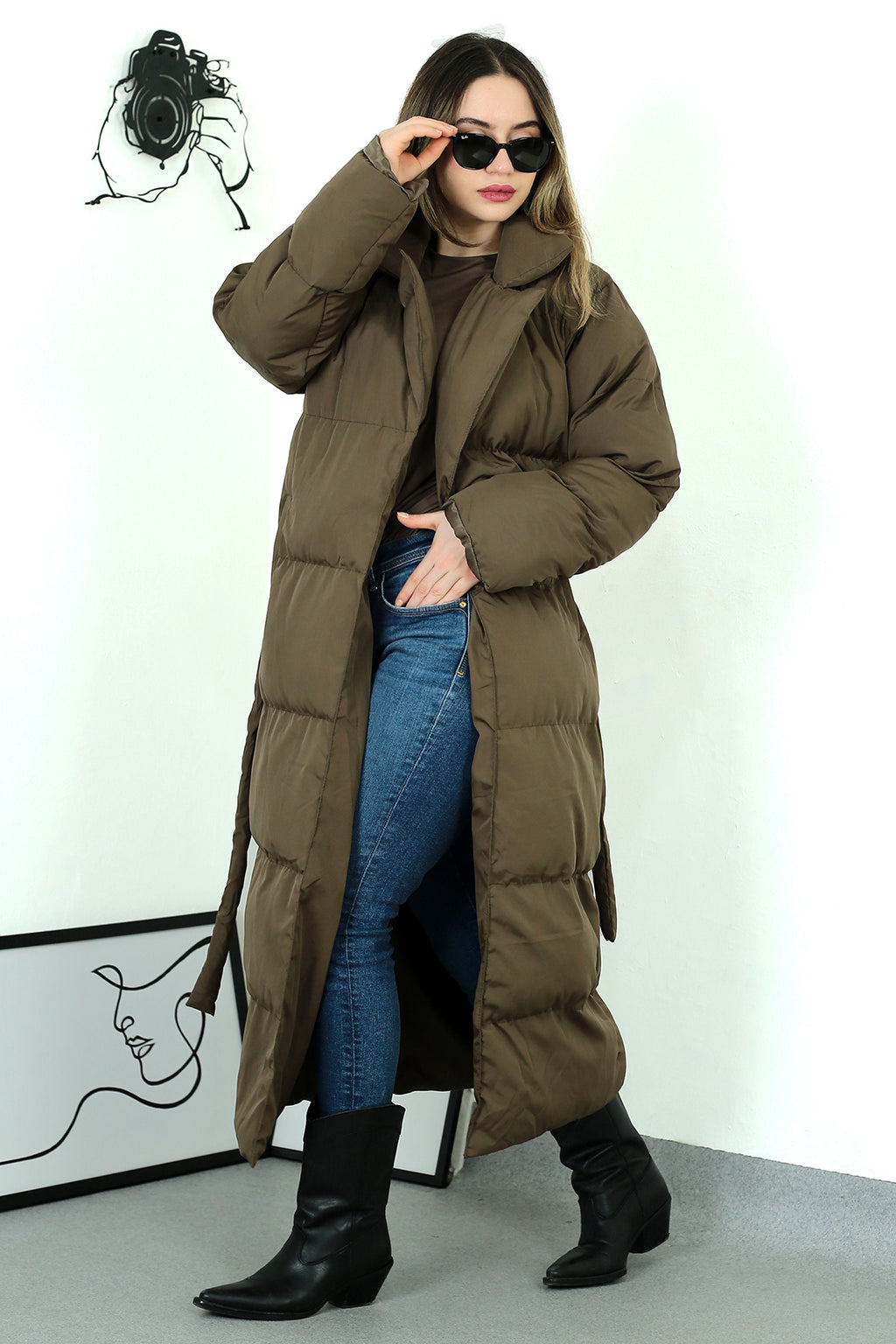 BAYAN ŞİŞME UZUN MONT