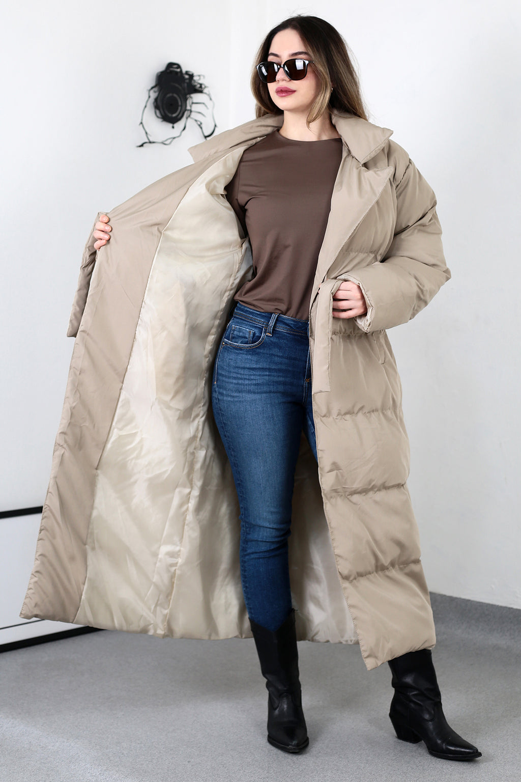 BAYAN ŞİŞME UZUN MONT